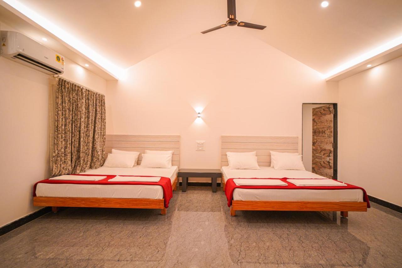 Kings Resort Dandeli Eksteriør bilde